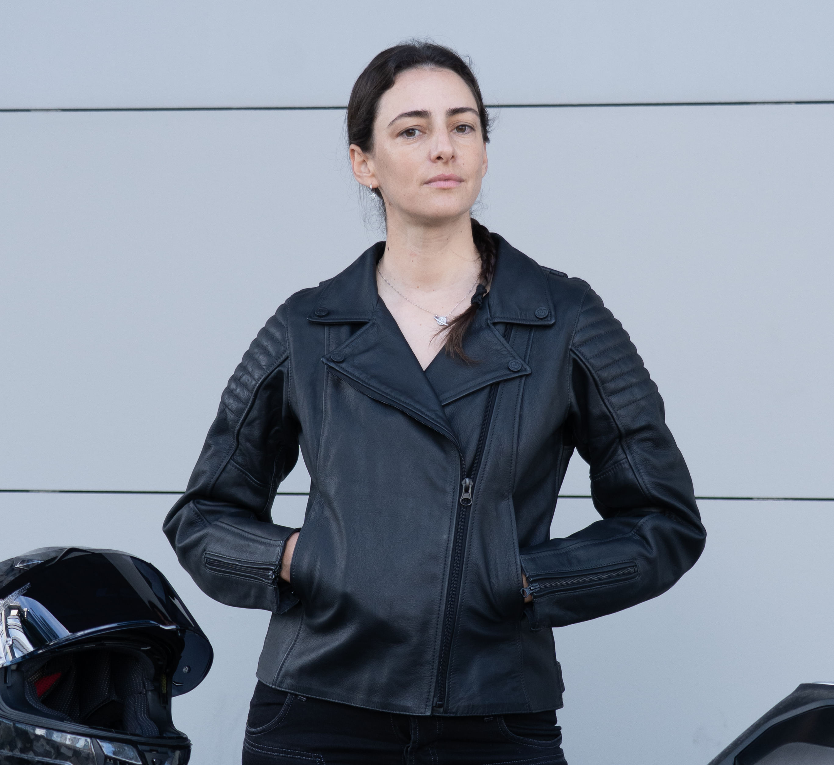 Campera NTO Klaw Mujer Negro